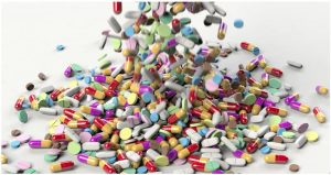 Artigo alerta para os riscos da publicidade de medicamentos isentos de prescrição na TV aberta